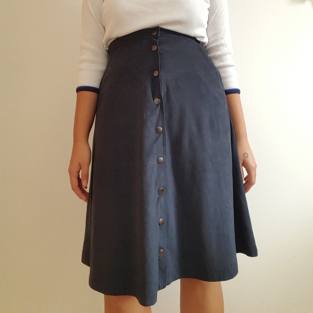 Forever 21 Faux Suede Button Up Skirt